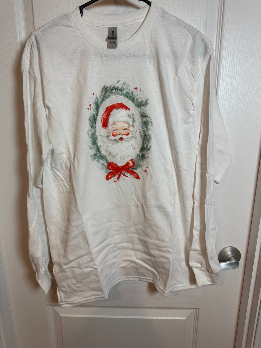 Gildan White Long-Sleeve Tee with Vintage Santa and Wreath Graphic